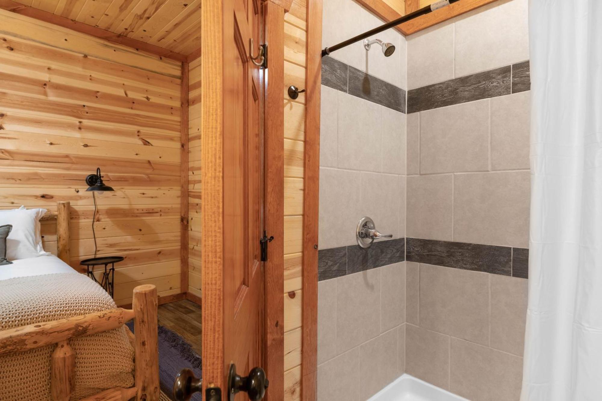 Sugarland By Avantstay Sleeps 28 Home Theatre Two Hot Tubs Indoor Pool Incredible Views 비둘기 포지 외부 사진