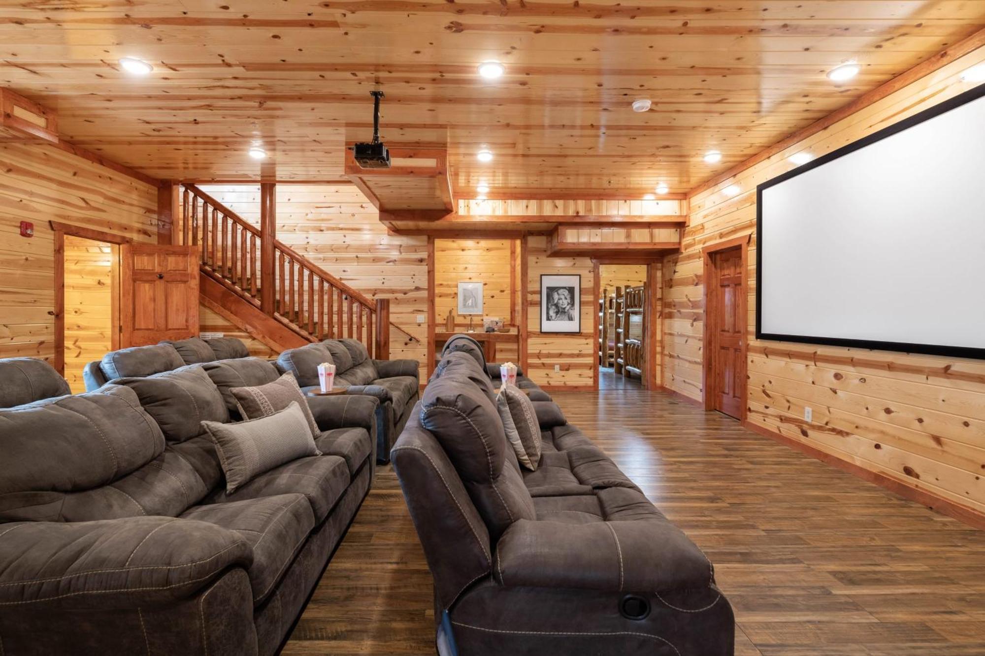 Sugarland By Avantstay Sleeps 28 Home Theatre Two Hot Tubs Indoor Pool Incredible Views 비둘기 포지 외부 사진