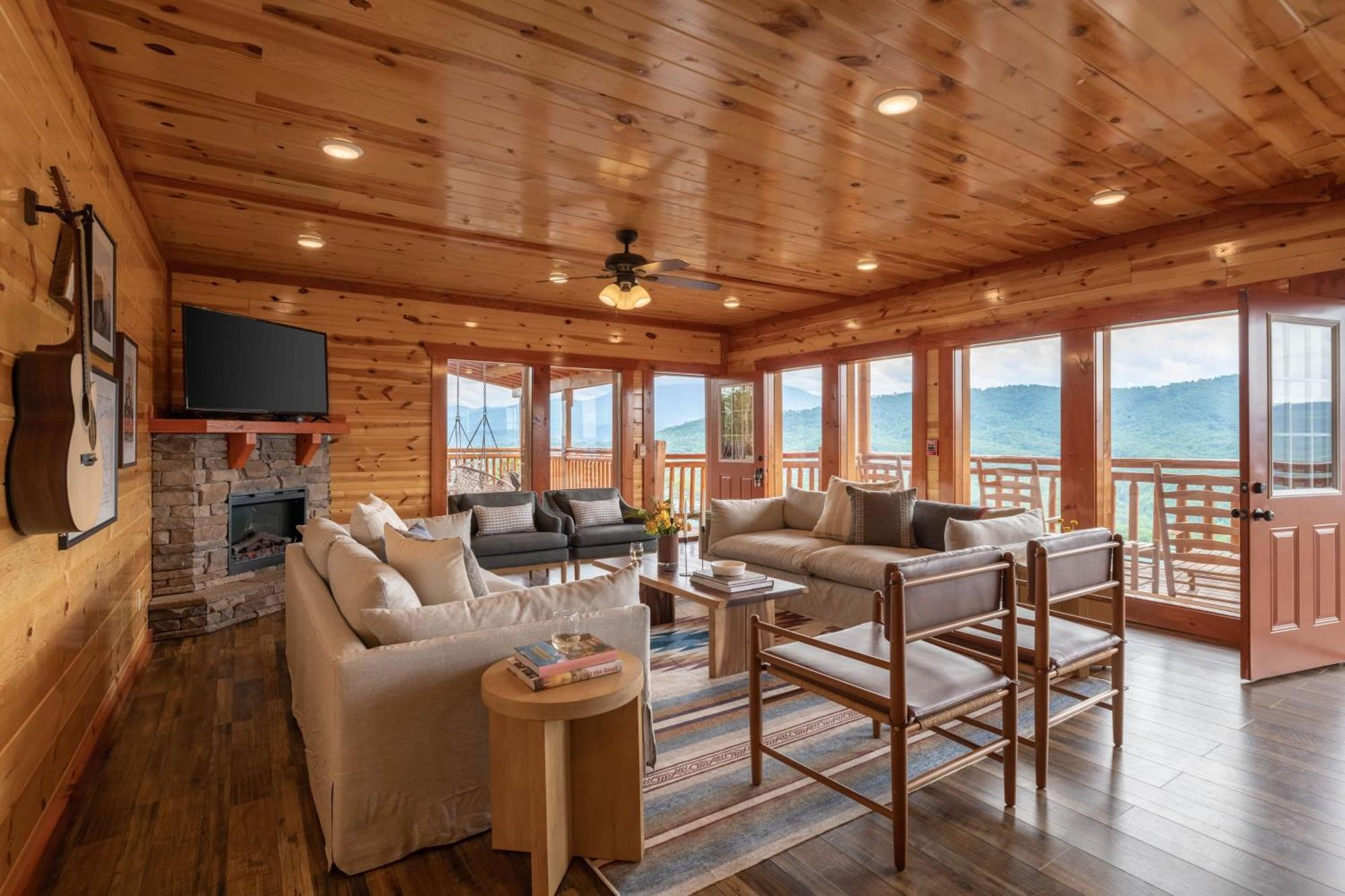 Sugarland By Avantstay Sleeps 28 Home Theatre Two Hot Tubs Indoor Pool Incredible Views 비둘기 포지 외부 사진