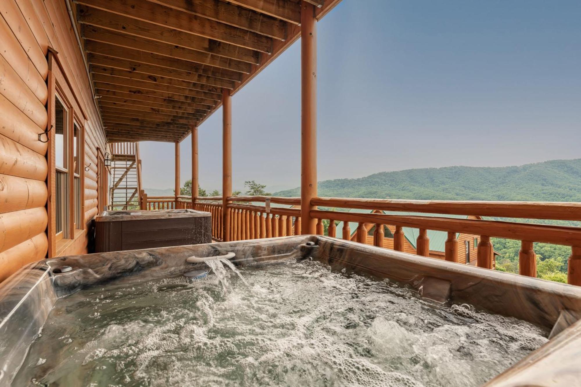 Sugarland By Avantstay Sleeps 28 Home Theatre Two Hot Tubs Indoor Pool Incredible Views 비둘기 포지 외부 사진